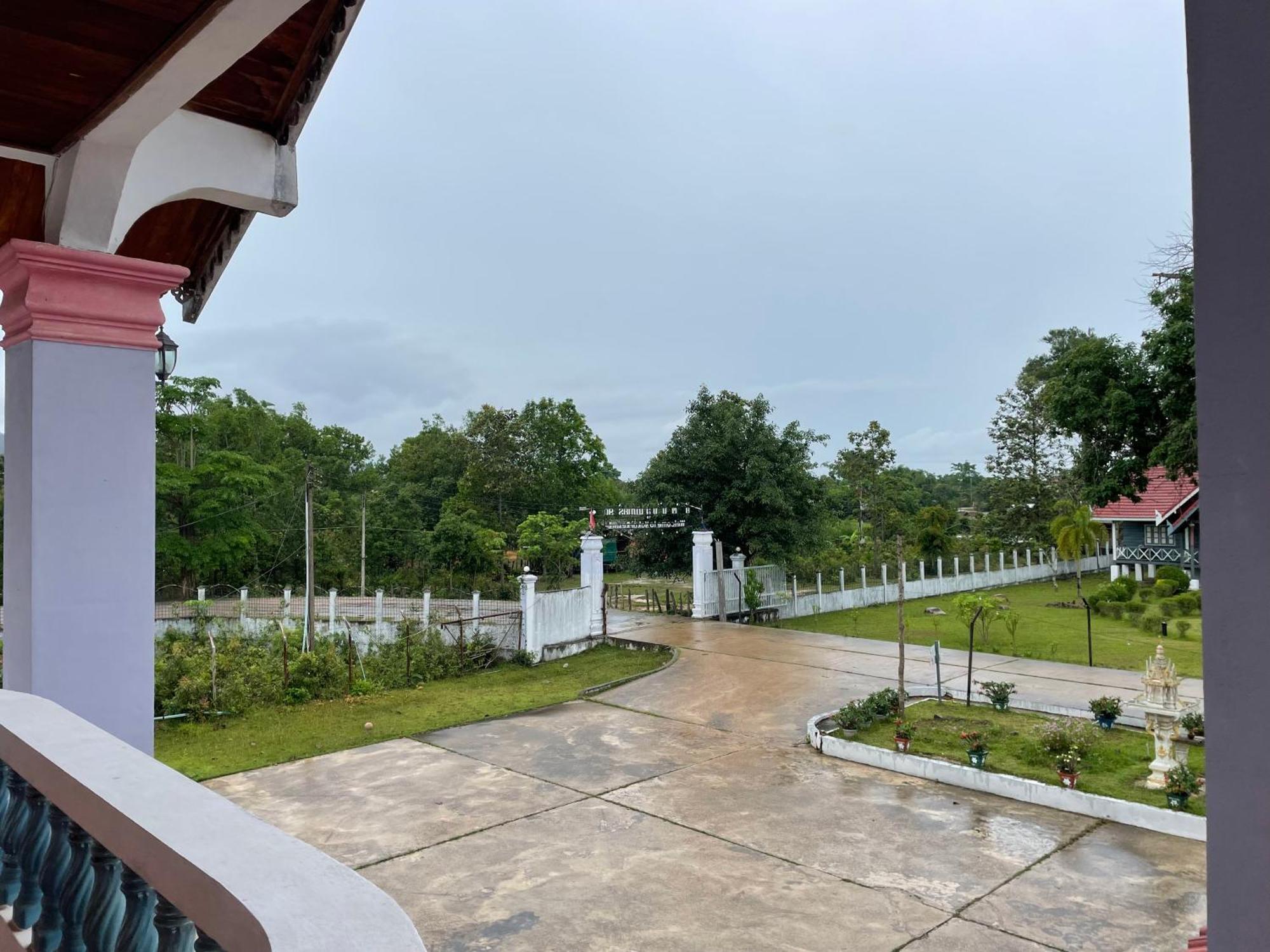 นากาย รีสอร์ต Hotel Ban Nakay Nua ภายนอก รูปภาพ